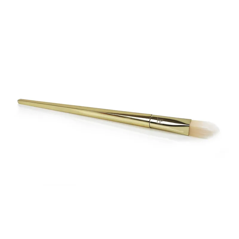 Real Techniques, concealer brush, no. 102