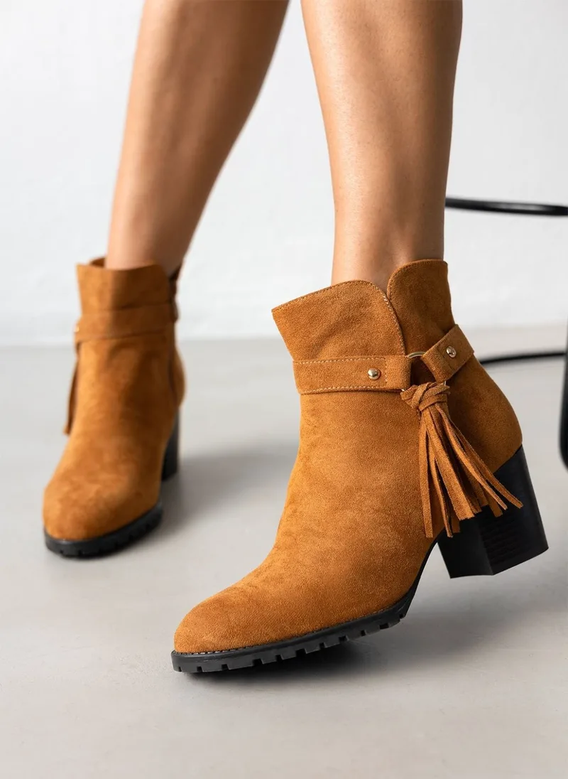 Suede Ankle Boots with Fringes - 2609 - Camel