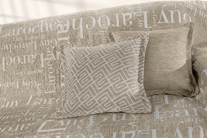 Μαξιλαροθήκη Διακόσμησης Guy Laroche Stamp Taupe 50x50