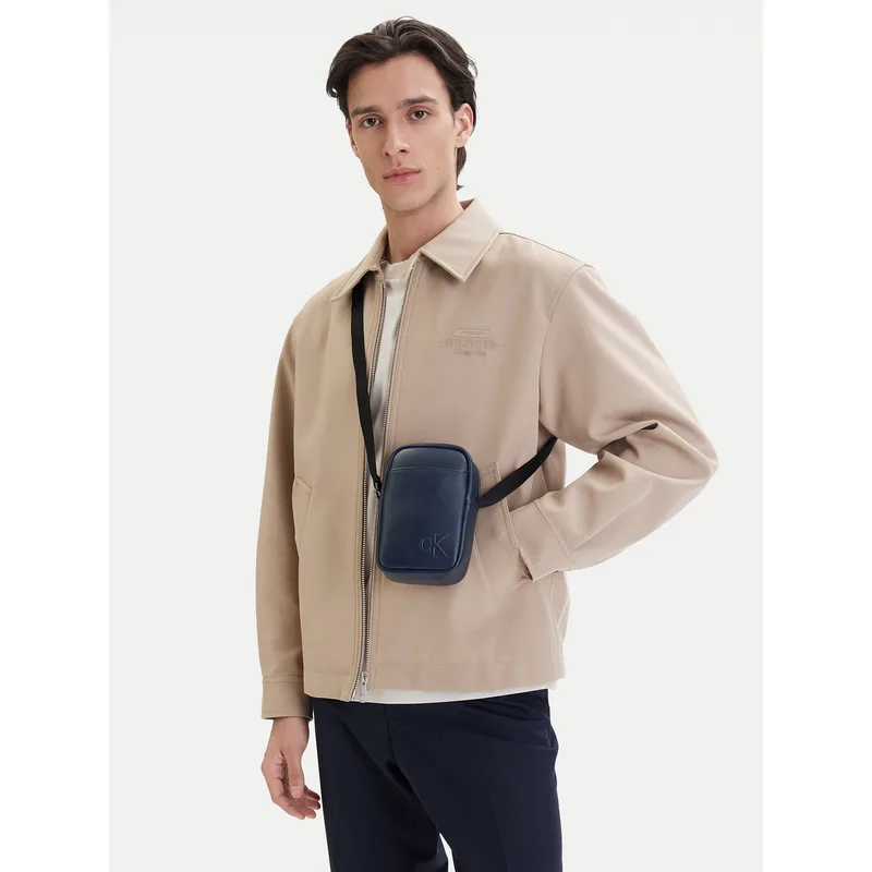 Τσαντάκι Calvin Klein Bold Ck Slim Reporter LV04D3279G Σκούρο μπλε