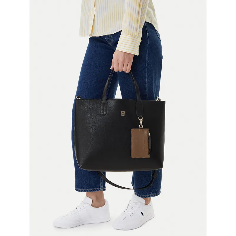 Τσάντα Tommy Hilfiger Th Icon Satchel AW0AW18122 Μαύρο