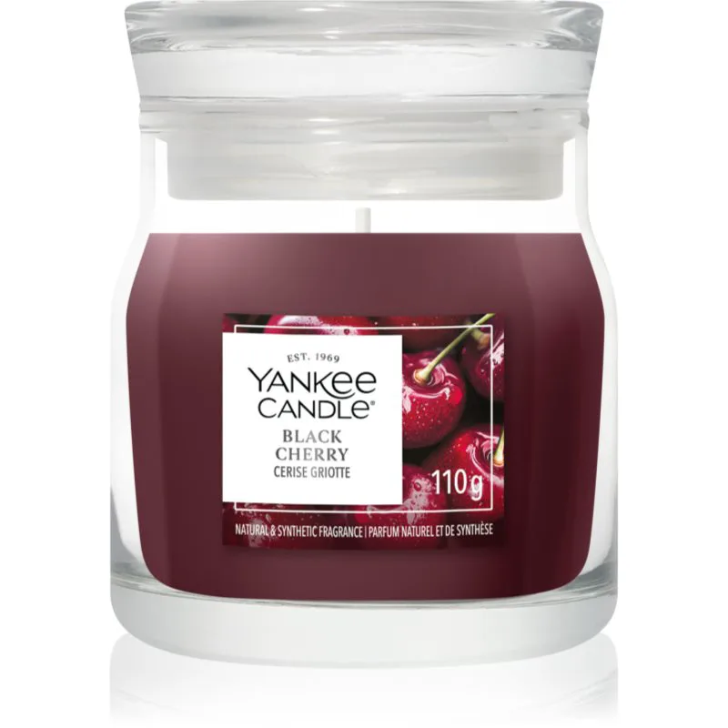 Yankee Candle Black Cherry αρωματικό κερί Signature 110 γρ