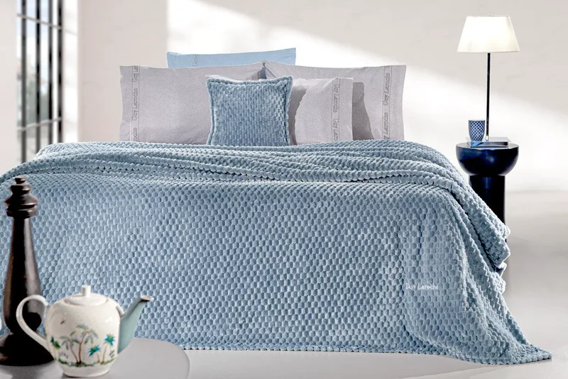Σετ Κουβέρτα Fleece Υπέρδιπλη και Μαξιλαροθήκη Διακόσμησης Guy Laroche Smoothie Blue 220x240