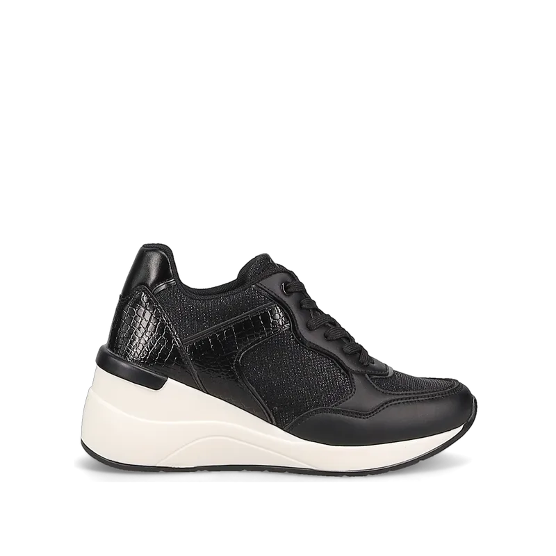 Μαύρο sneaker με κορδόνια