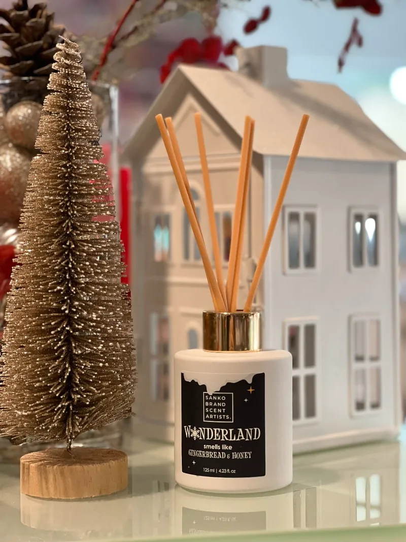 Αρωματικό Χώρου με Στικς Reed Diffuser Wonderland Μελομακάρονο 125ml