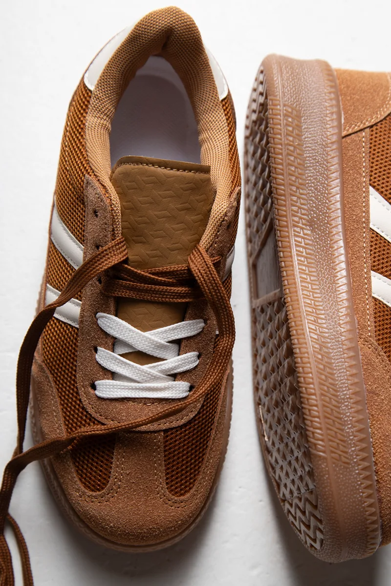 Sneakers σε Συνδυασμό Χρωμάτων με Δίχτυ - Καφέ