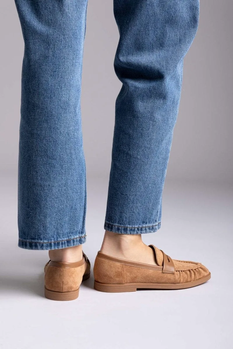 Ideal shoes Suede Loafers - 9733 - Tan Suede