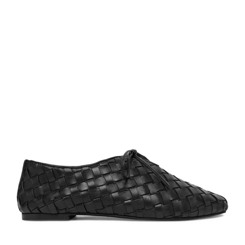 Κλειστά παπούτσια GINO ROSSI EO-26SS02 Μαύρο