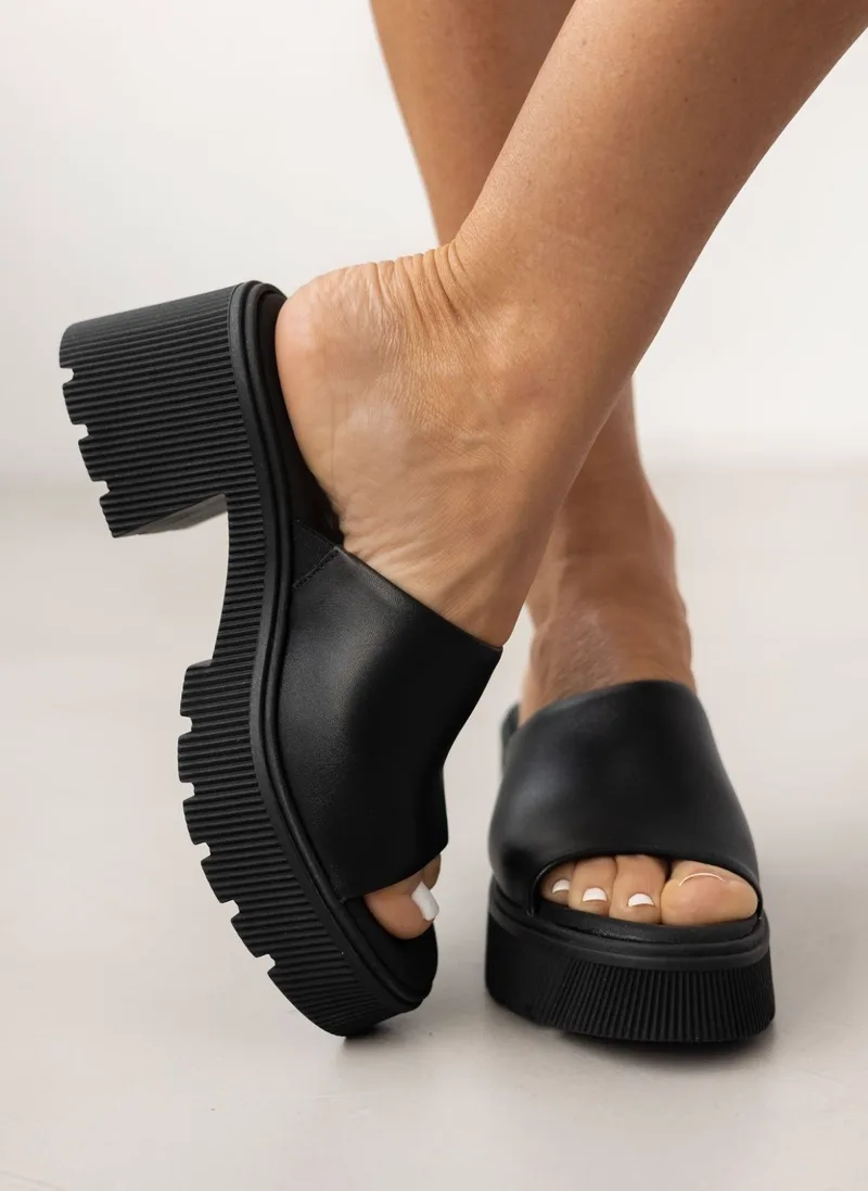 RAGAZZA Leather Mules Chunky Sole - 1243 - Black