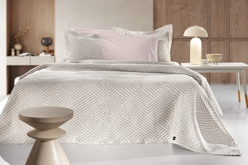 Κουβέρτα Guy Laroche Lupo Μπεζ - White 245x260