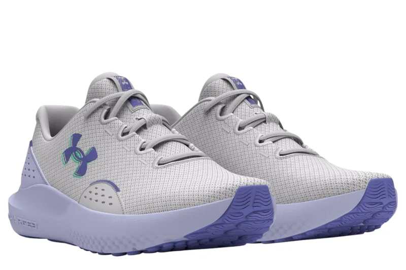 Παπούτσια Running Under Armour Low Charged Surge 4 3027007-101 Γυναικείο