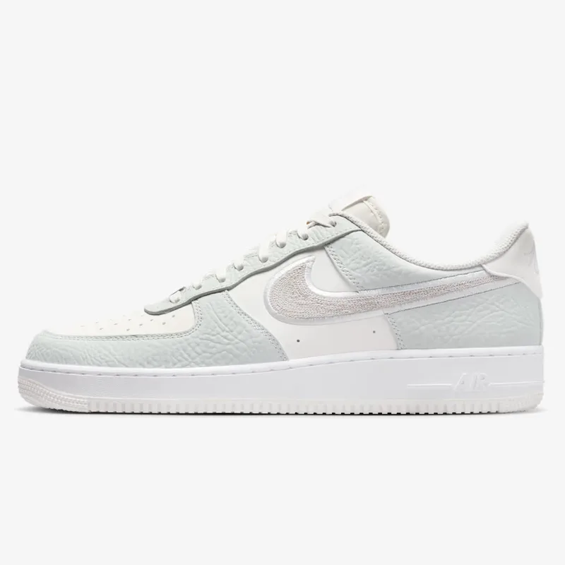 Nike Air Force 1 '07 LV8 Ανδρικά Παπούτσια (9000253035_89768)
