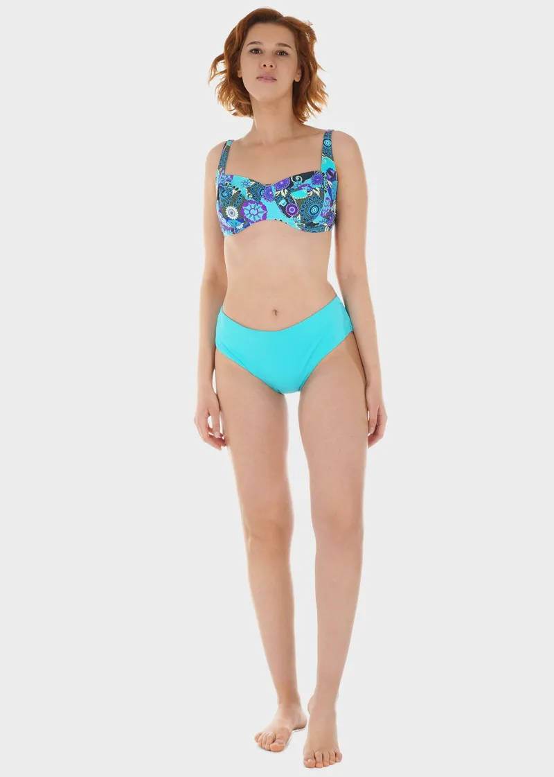 Γυναικείο σετ μαγιό bikini all print bra slip κανονική γραμμή.Καλύπτει D Cup. AQUA