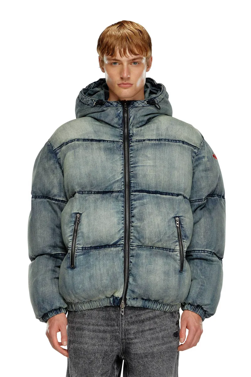 Diesel ανδρικό denim μπουφάν puffer καπιτονέ με κουκούλα και κεντημένο λογότυπο - W24A145100SKAI Denim Blue Ανοιχτό