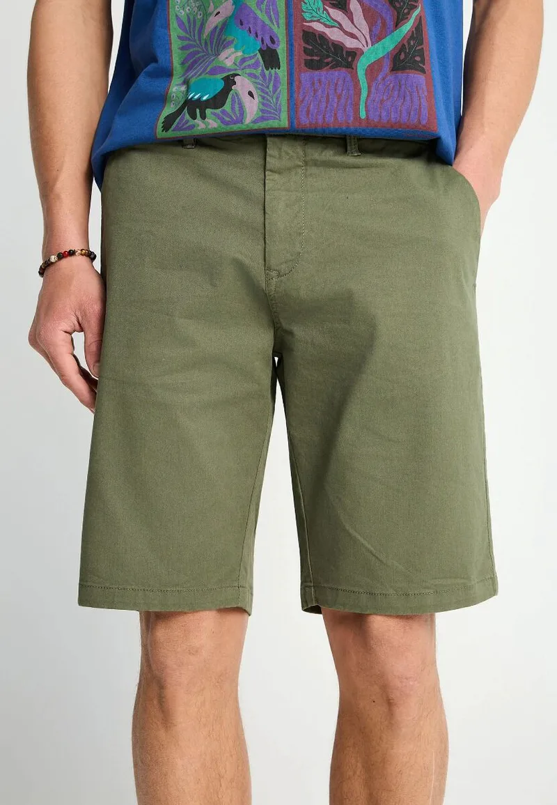 Funky Buddha Ανδρική βερμούδα chino - The essentials FBM013-001-03 Πράσινο