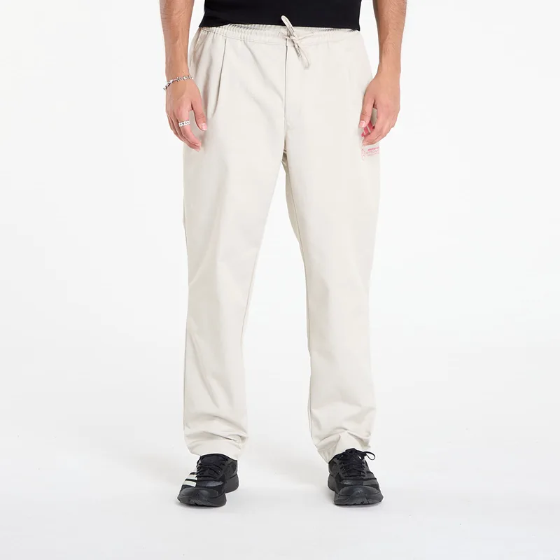 Παντελόνια adidas Mercedes - AMG Petronas Formula One Team Summer Chino Pant Wonder Alumina L