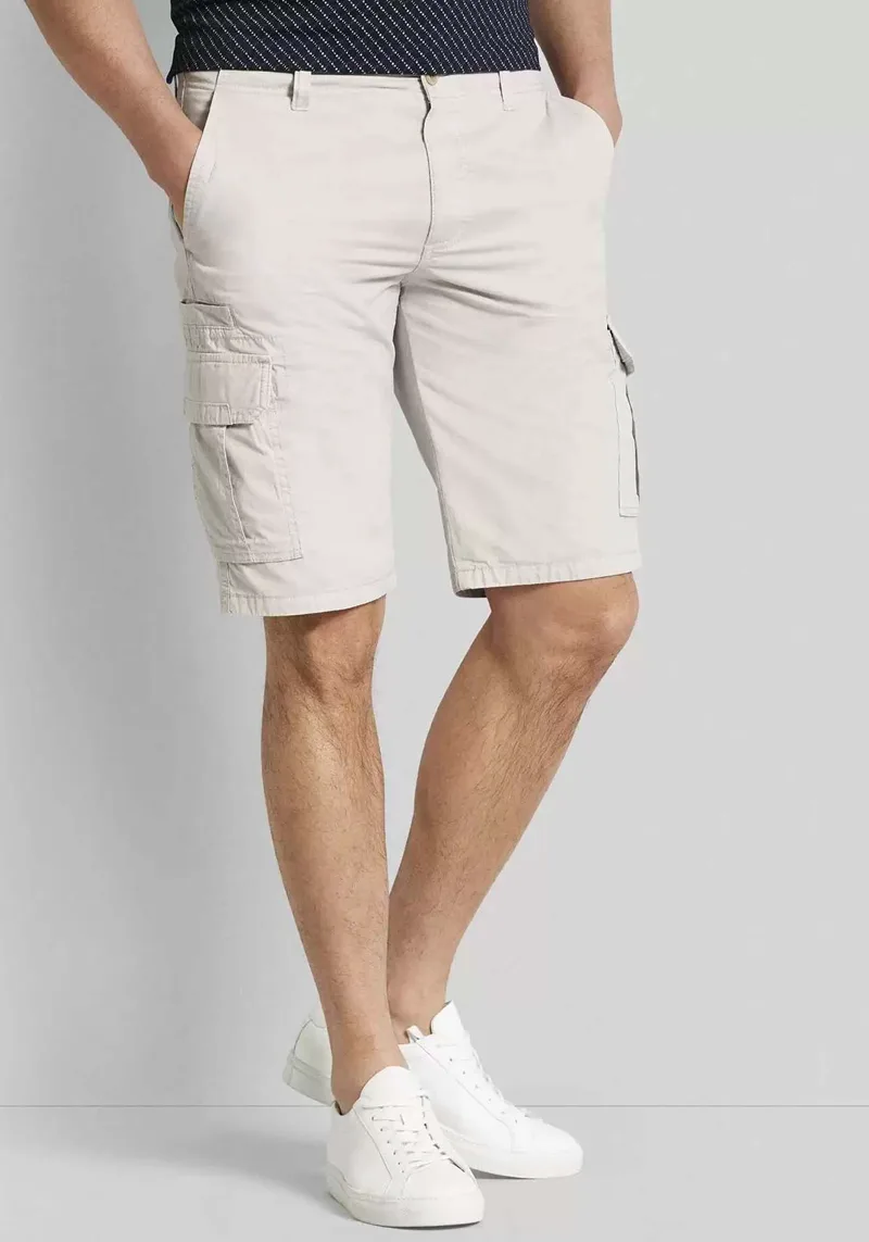 Bugatti Υφασμάτινη Βερμούδα της σειράς Chino - 4409GD 56401A 30 Μπεζ