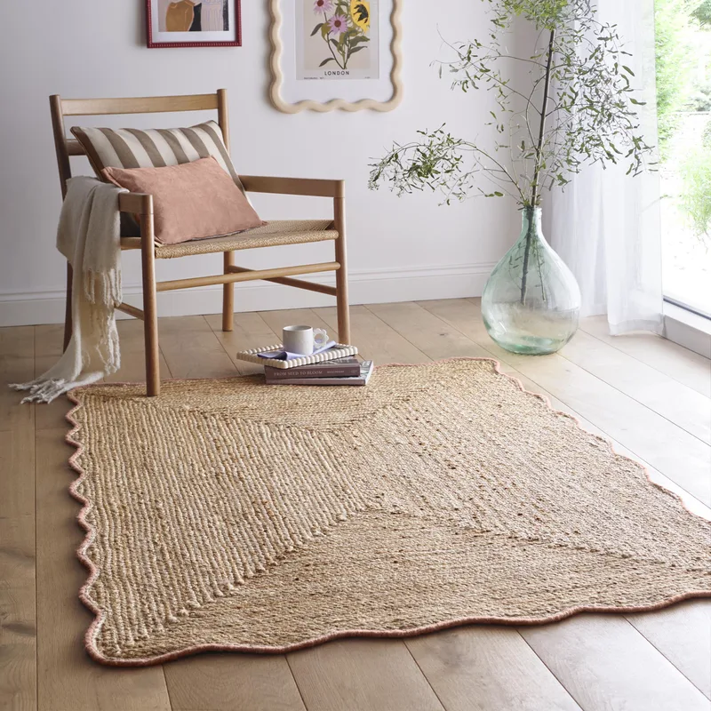 Jute Scalloped Edge Rug Peach