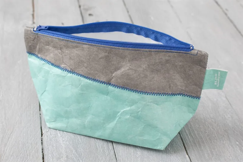 Small Beauty Case-Grey-Turquoise