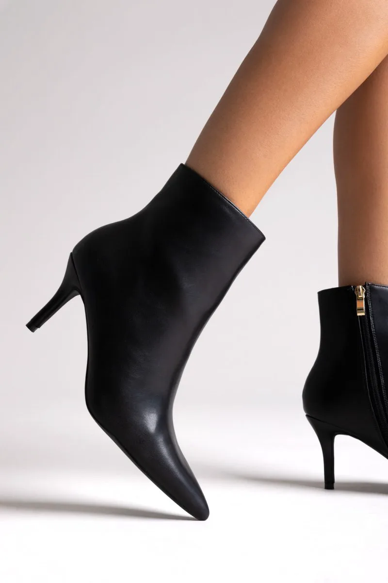 BOTEGGA 22 Pointed Ankle Boots with Stiletto Heel - G16 - Black Matte