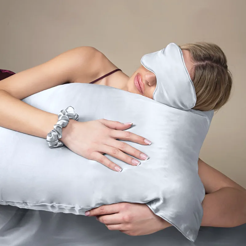 Μεταξωτή Μαξιλαροθήκη + Μάσκα Ύπνου + Scrunchie Feel & Touch Beauty Sleep Set Silver