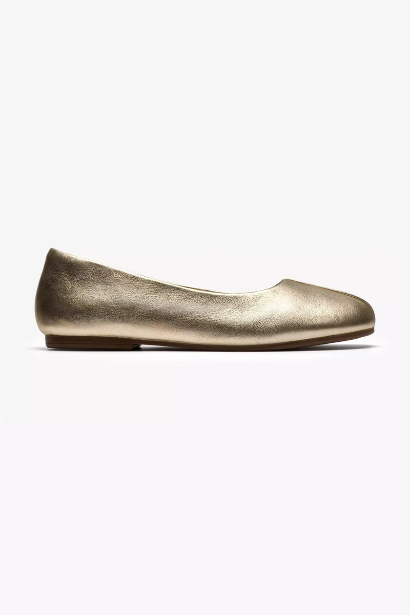 Clarks γυναικείες δερμάτινες μπαλαρίνες "Livia Lily" - 26185975 Χρυσό