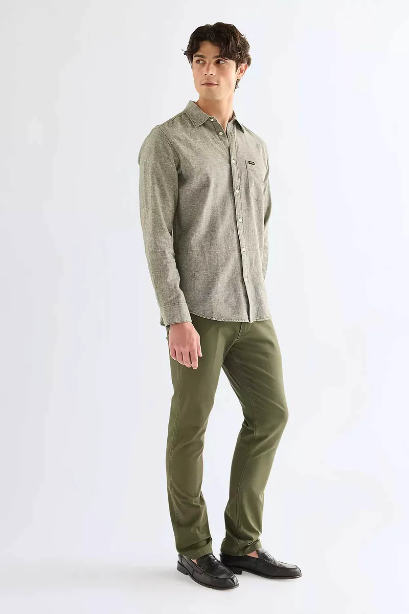 Wrangler® ανδρικό παντελόνι πεντάτσεπο Straight Fit "Greensboro" - 112378997 Χακί