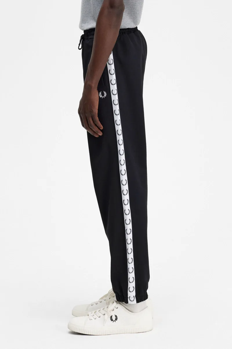 Fred Perry Ανδρικό Παντελόνι Φόρμας Taped Track Pant T5510-102 Black