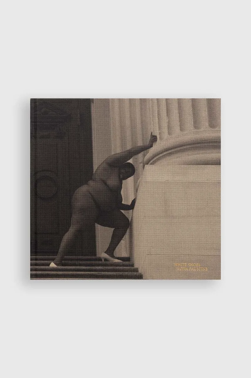 Βιβλίο White Shoes by Nona Faustine, Αγγλικά