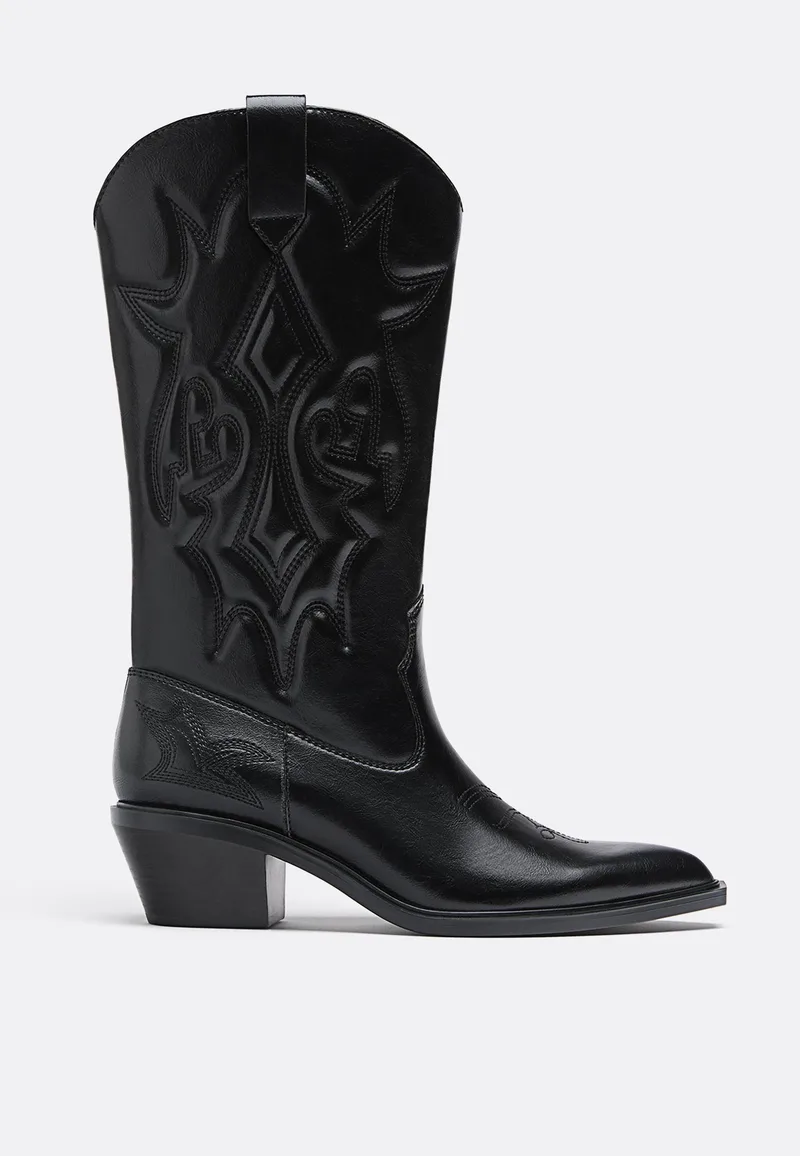 Stradivarius Μπότες Western Με Τακούνι Μαύρο 39