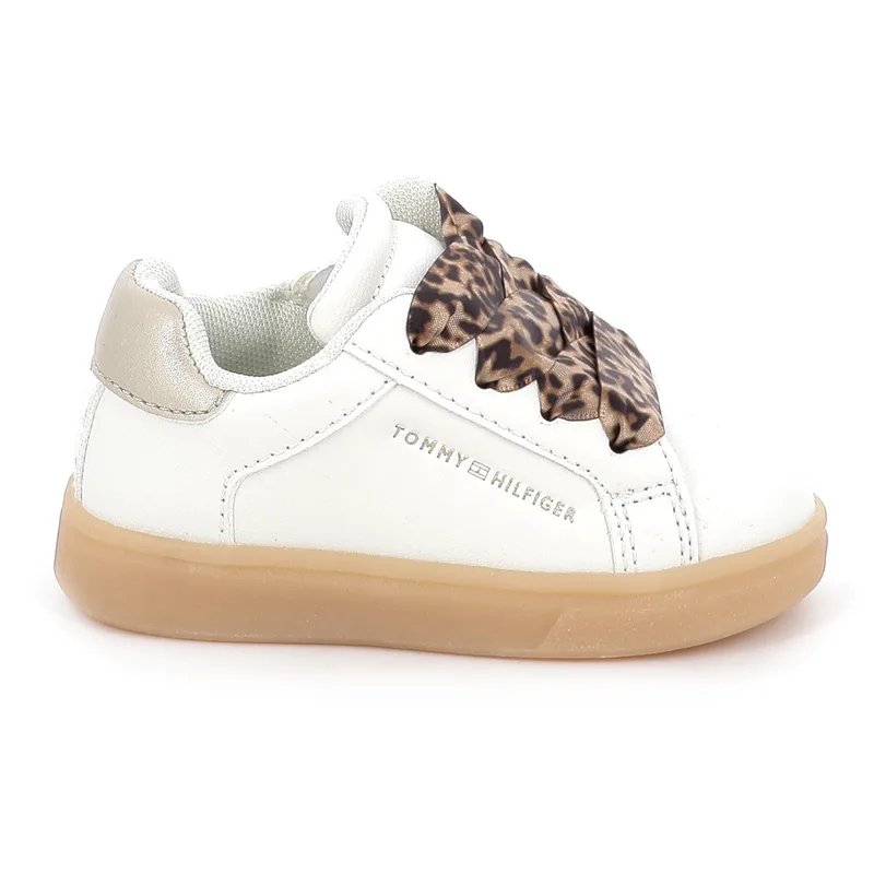 Παιδικό Χαμηλό Casual για Κορίτσι Tommy Hilfiger Low Cut Lace-up Sneaker Χρώματος Λευκό T1A9-34230-1355X024