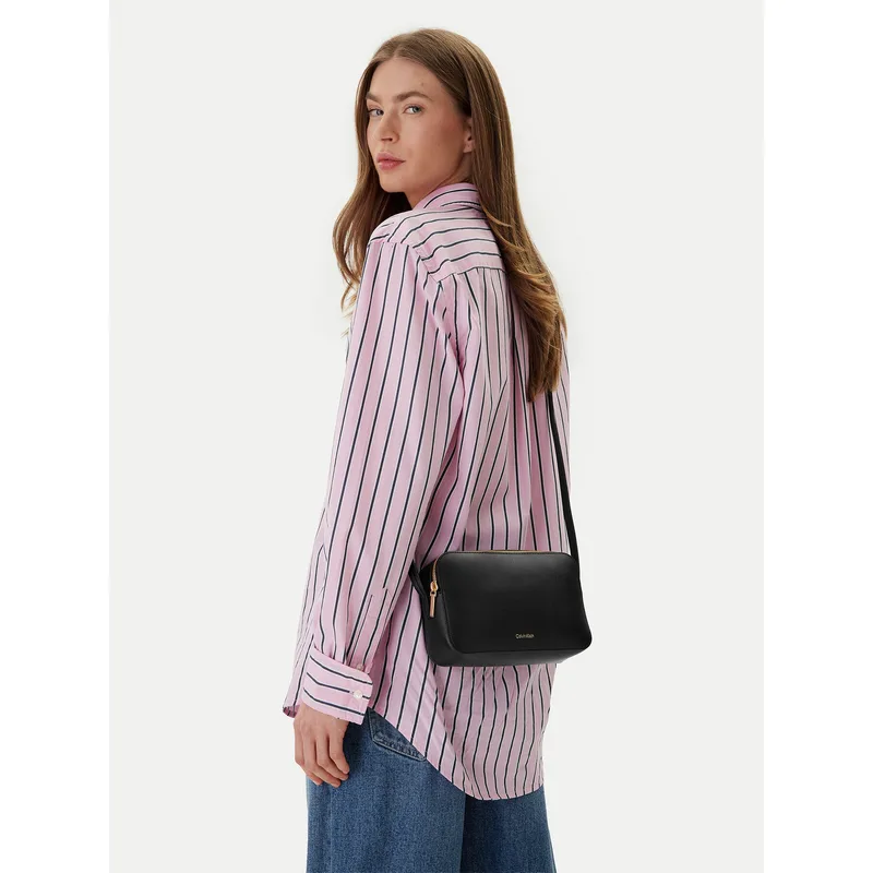 Τσάντα Calvin Klein Foil Logo Elongated Camera Bag LV04F3276G Μαύρο