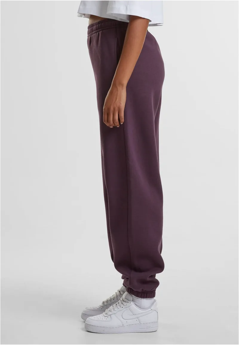 Ladies Fluffy Sweatpants Urban Classics TB7107-18329 plumpurple