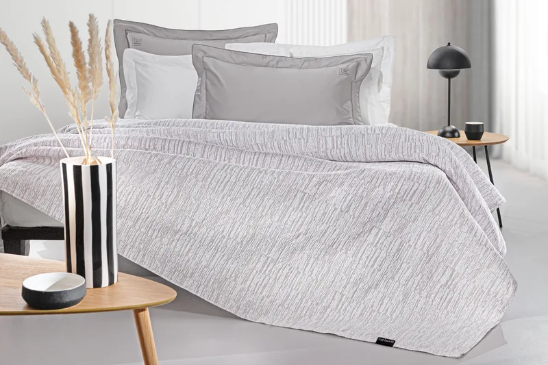 Κουβέρτα Polycotton King 260x250εκ. Diana Smoke Guy Laroche (Ύφασμα: 80% Cotton - 20% Polyester, Μέγεθος: King Size, Χρώμα: Smoke) - Guy Laroche - 5206480703287
