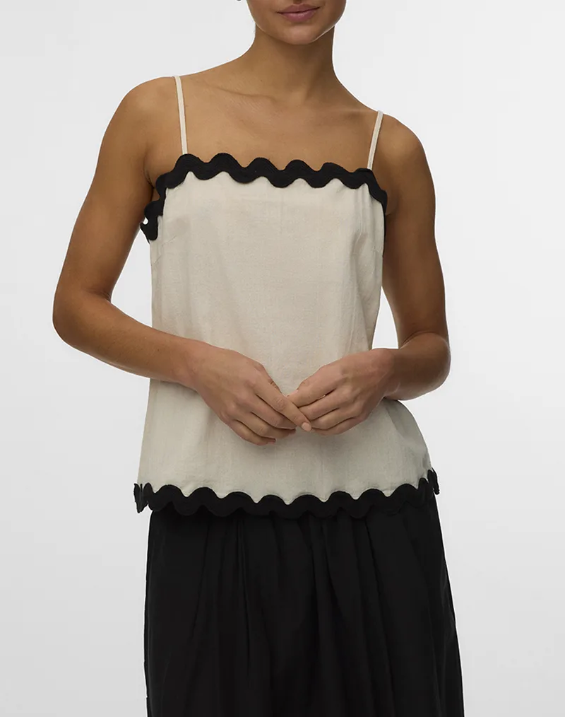 VERO MODA VMJENNA SINGLET TOP WVN BTQ GA 10341321-BirchBlack scallop edges Biege