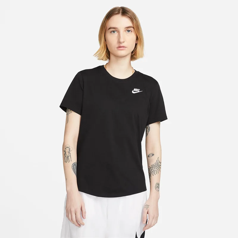 Nike Sportswear Club Essentials Γυναικείο T-shirt (9000161628_1469)