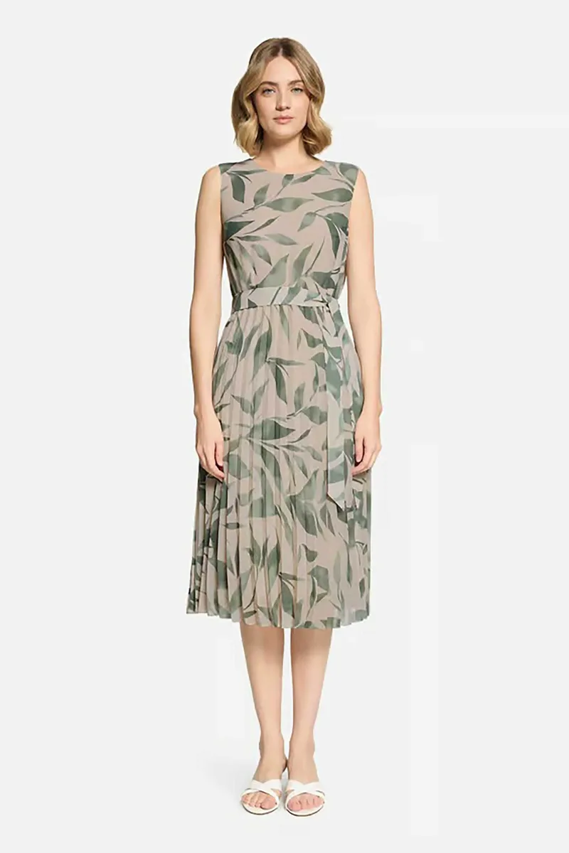 BETTY & CO γυναικείο midi φόρεμα αμάνικο πλισέ με tropical print - 1007/3260 Λαδί