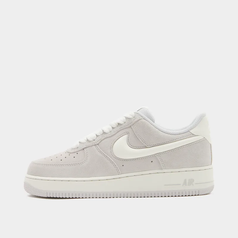 Nike M Air Force 1 '07 Lv8 (9000276164_94102)