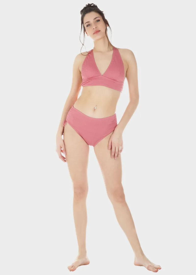 Γυναικείο σετ μαγιό bikini μονόχρωμο τρίγωνο αποσπώμενη επένδυση slip ψηλόμεσο κανονική γραμμή.Καλύπτει C-D CUP ΡΟΖ