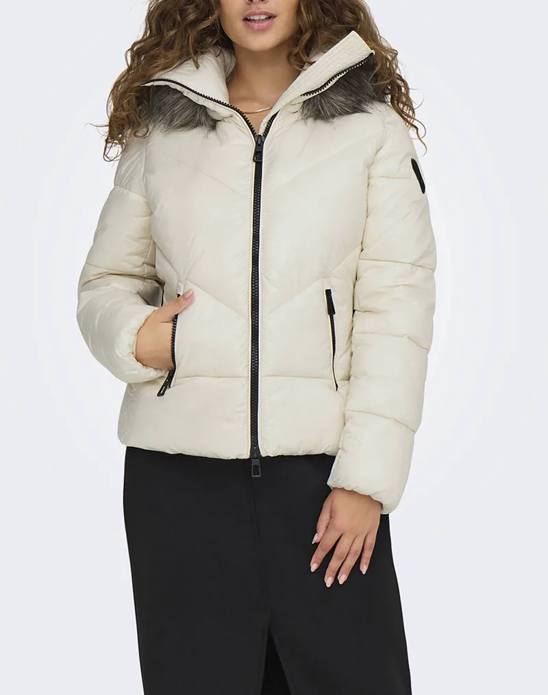 ONLY ONLFEVER SHORT PUFFER LIFE CC OTW 15322003-Birch Ecru