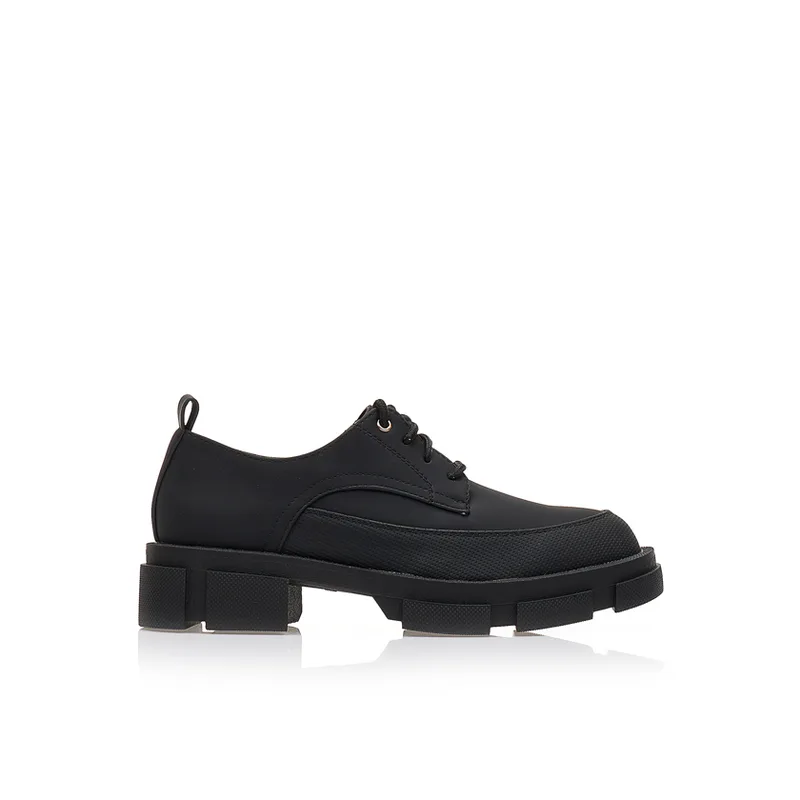 Oxfords μαύρα δερματίνη με σχέδιο και κορδόνια ΜΑΥΡΟ