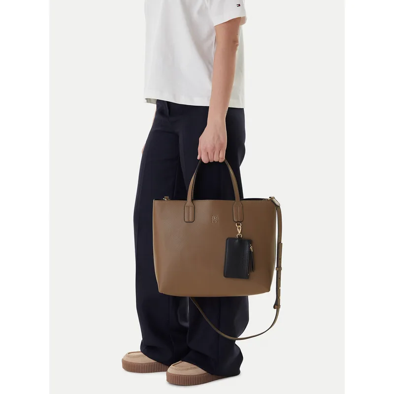 Τσάντα Tommy Hilfiger Th Icon Satchel AW0AW18122 Καφέ