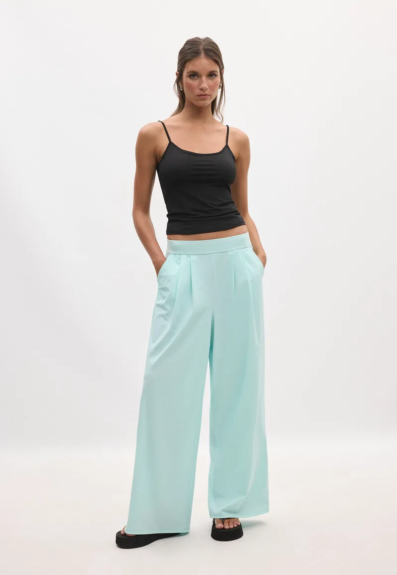 Stradivarius Παντελόνι Jogger Palazzo Με Λάστιχο Στη Μέση Παστέλ Πράσινο Xs