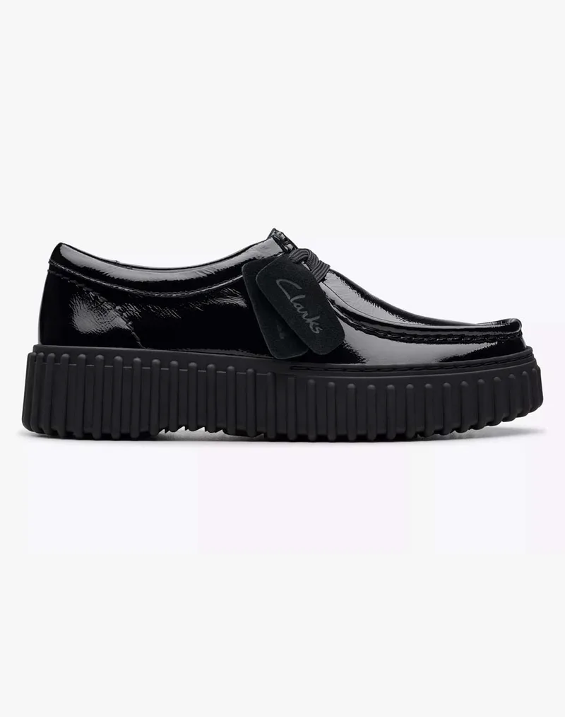 CLARKS Torhill Bee 26179111-Black Pat Black