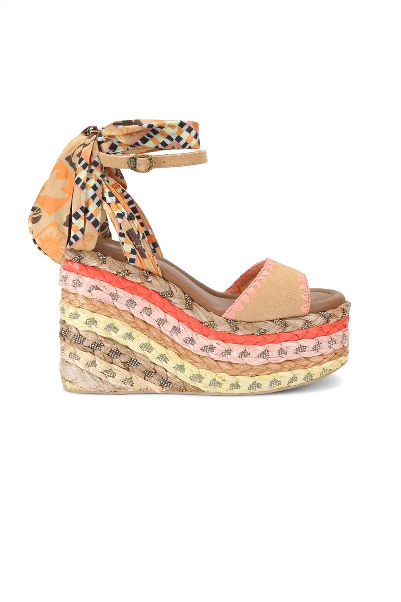 KURT GEIGER ΠΑΠΟΥΤΣΙΑ ΠΛΑΤΦΟΡΜΕΣ CHELSEA SCARF WEDGE ΣΤΡΑΣ LOGO ΜΠΕΖ/ΠΟΛΥΧΡΩΜΟ