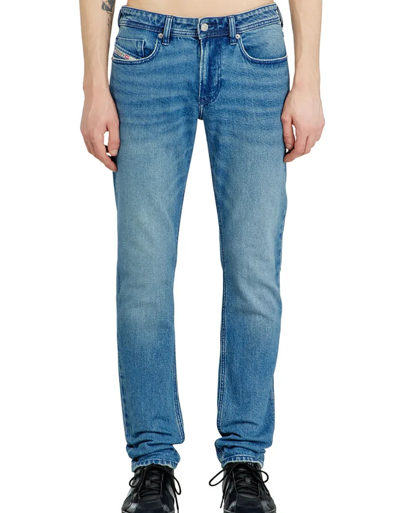 DIESEL 1979 SLEENKER L.32 TROUSERS A035940BEBI-01 DenimLightBlue