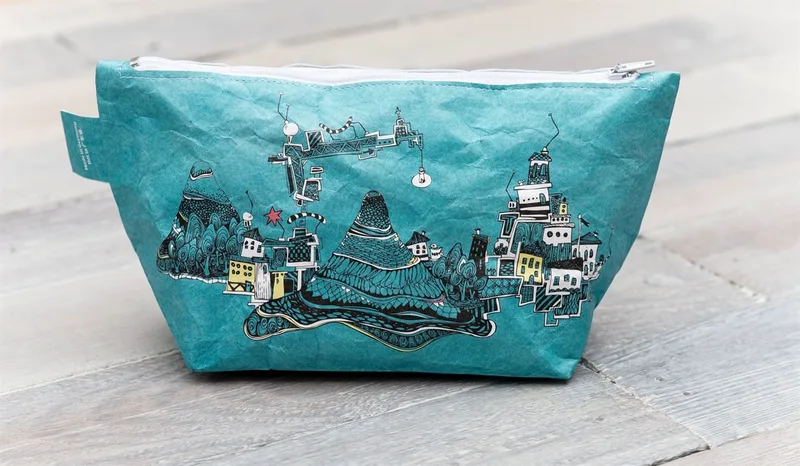 Small Beauty Case-Illustration Turquoise