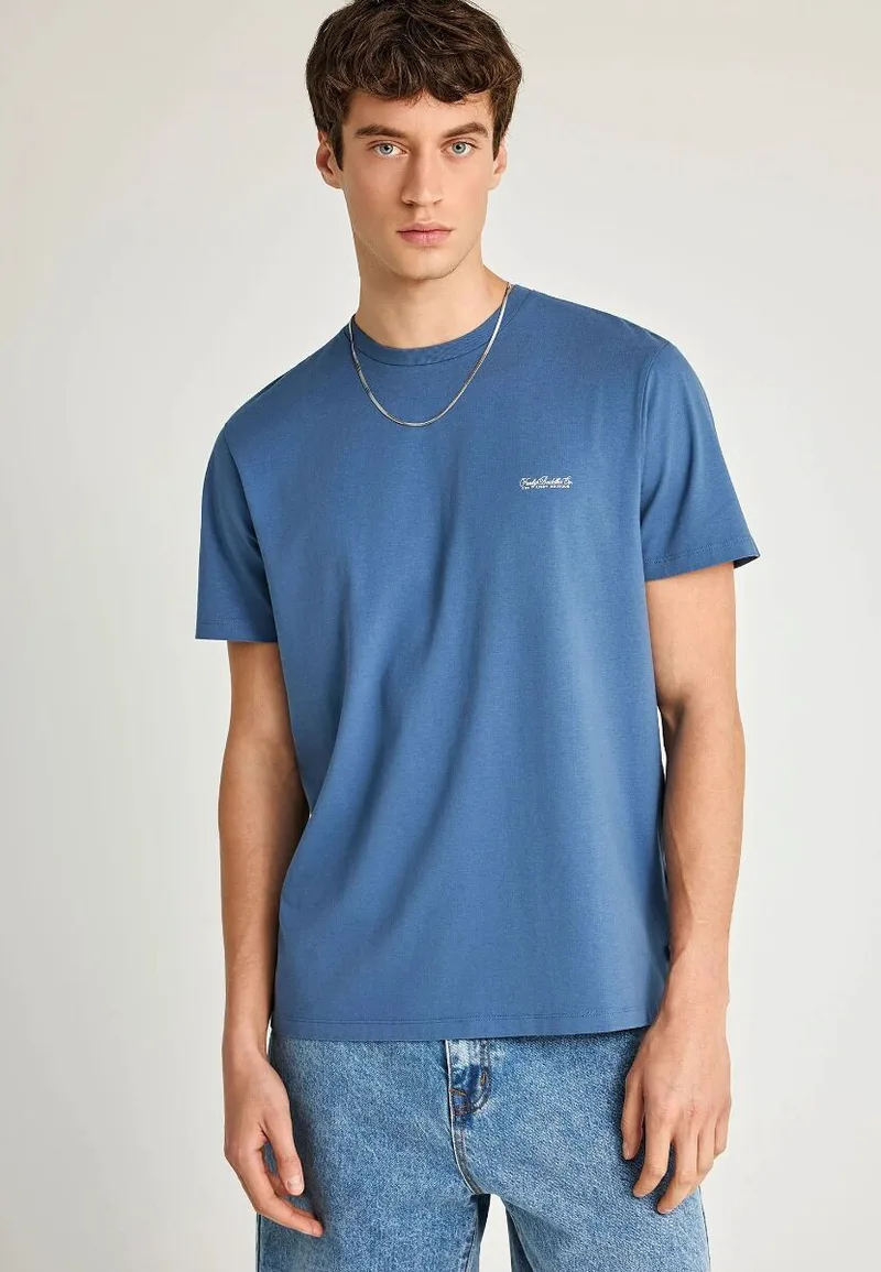 Funky Buddha Ανδρικό μονόχρωμο T-shirt - The basics collection FBM013-001-04 Indigo
