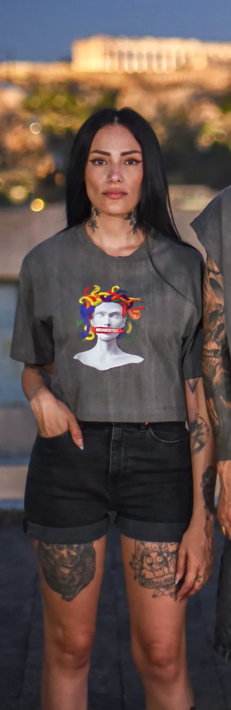 Short Crop T-Shirt Misunderstood Medusa