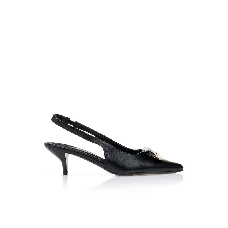 Γόβες slingback με χρυσή αγκράφα ΜΑΥΡΟ